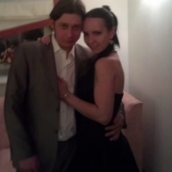 Пара  ищет девушку для секса в втроем в Севастополе