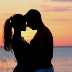 Пара ищет девушку в Севастополе для секса втроем
